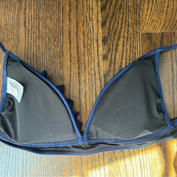 Jcrew navy ruffle bikini top size small - Picture 4 of 4
